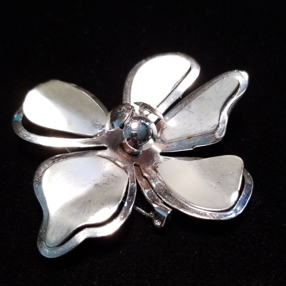 Vintage Mid Century Large Silver Tone Metal Flower Brooch Pin - Picture 9 of 12